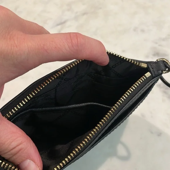 NWOT Michael Kors Wristlet - Large - Picture 4 of 4